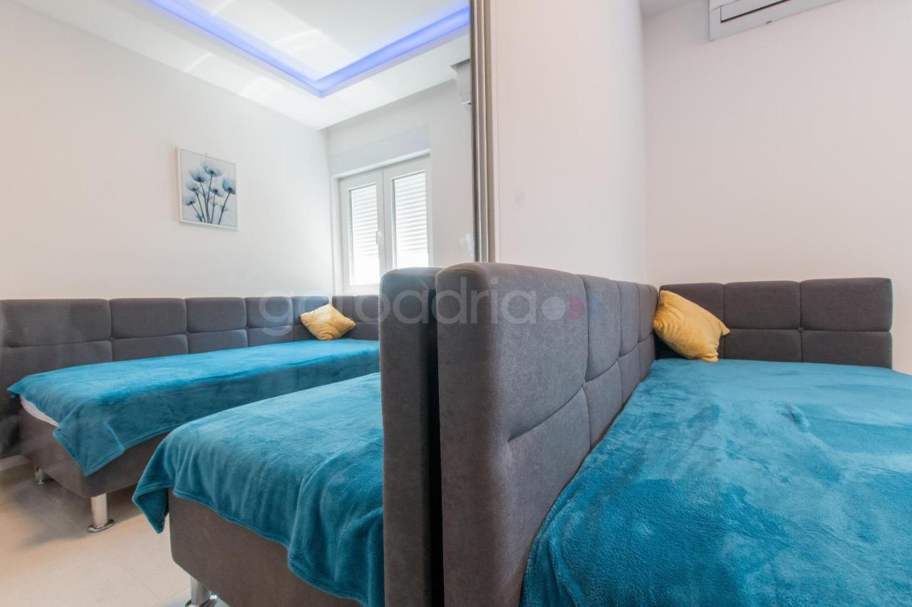 Luxury Sea View Apt Padi Via Mare Makarska Exterior photo