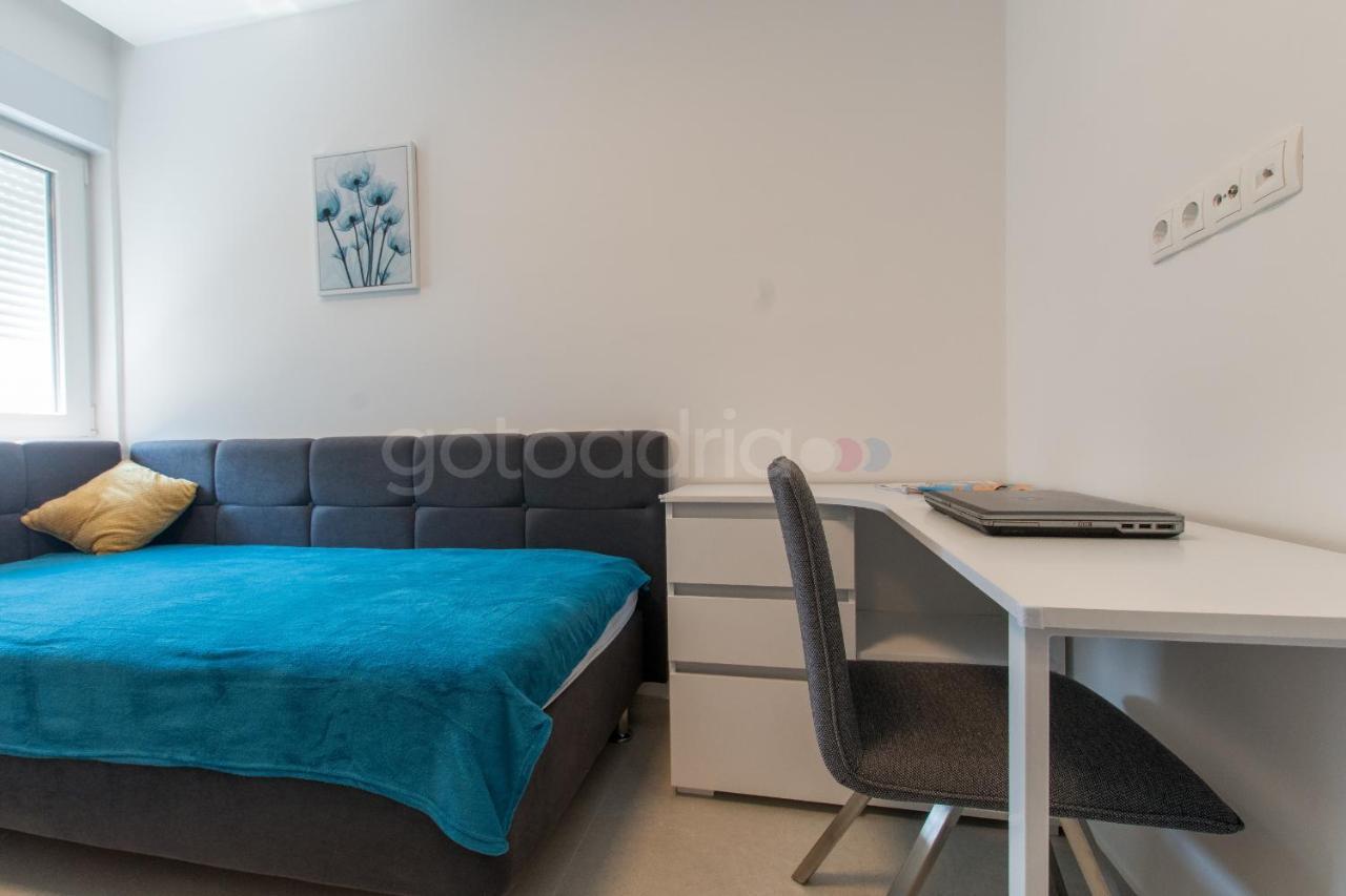 Luxury Sea View Apt Padi Via Mare Makarska Exterior photo